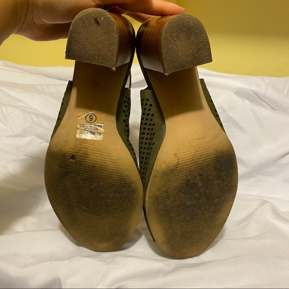 Heel-less booties - Picture 3 of 5